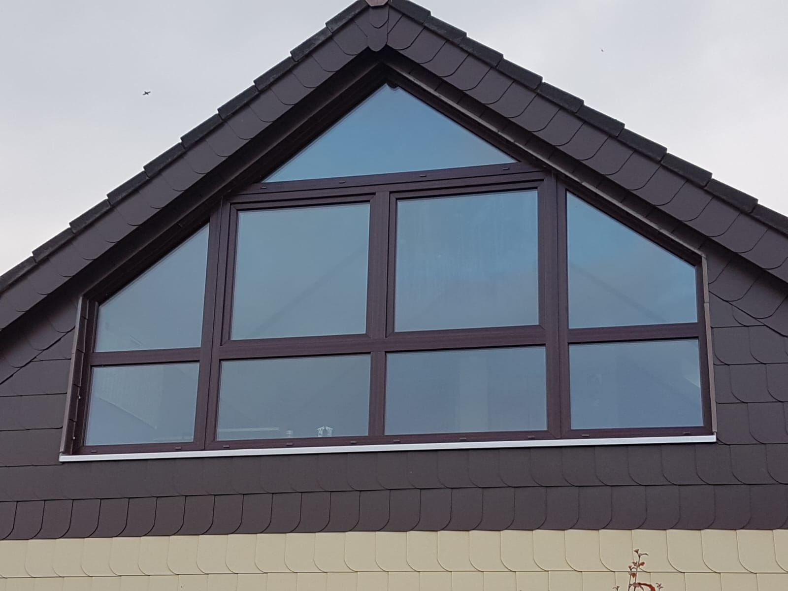 Dreieck-Giebelfenster